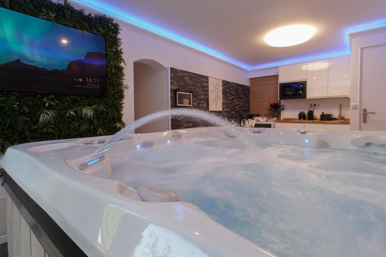 Casa Amor & Spa, Appartement Suite Jacuzzi & Piscine Chauffee Montfort-sur-Argens 외부 사진