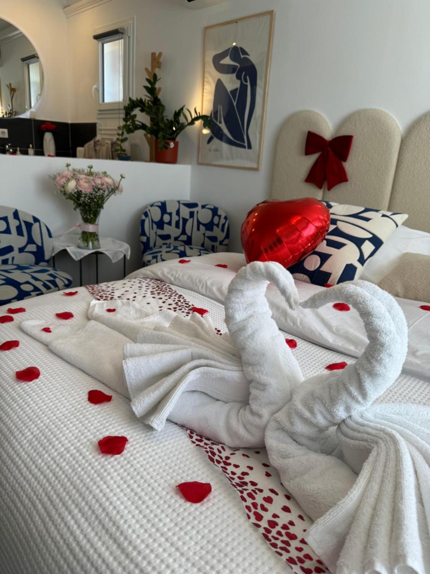 Casa Amor & Spa, Appartement Suite Jacuzzi & Piscine Chauffee Montfort-sur-Argens 외부 사진