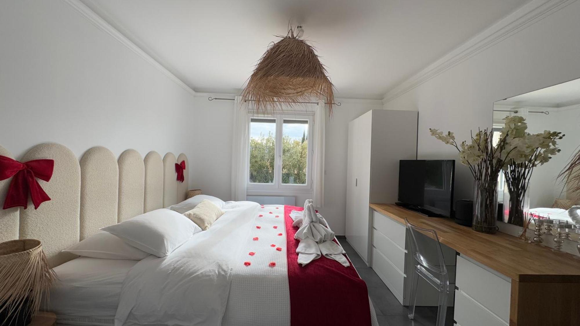 Casa Amor & Spa, Appartement Suite Jacuzzi & Piscine Chauffee Montfort-sur-Argens 외부 사진
