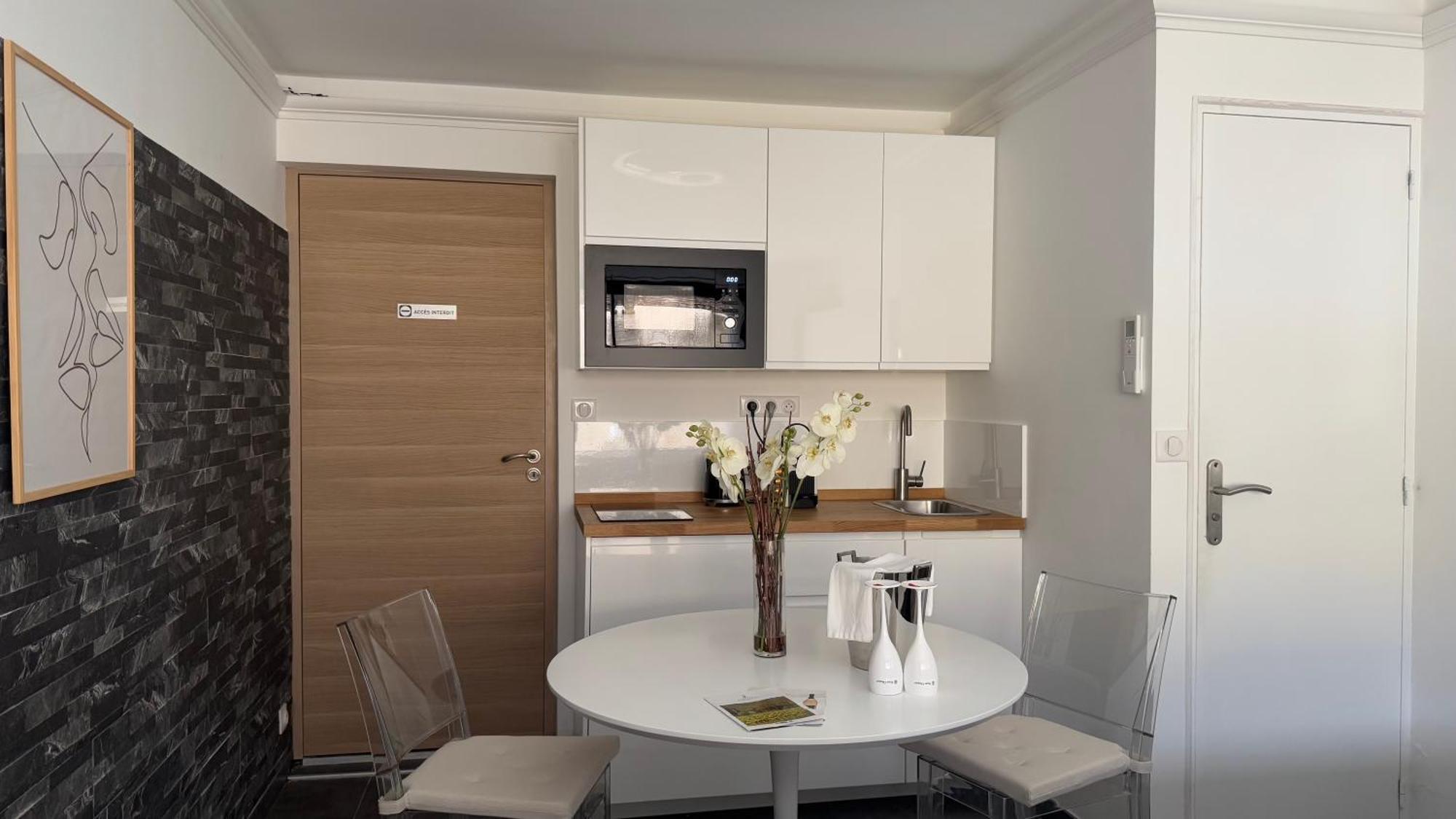 Casa Amor & Spa, Appartement Suite Jacuzzi & Piscine Chauffee Montfort-sur-Argens 외부 사진